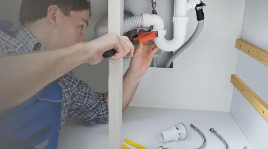 Professional sink repair in Union City, IN